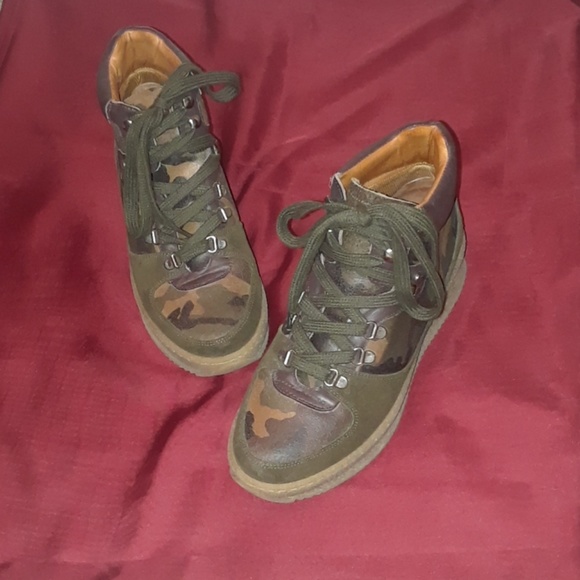 EUC Shellys London green camo sneakers sz 9 midtop - Picture 8 of 8